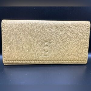 Textured Women's Wallet